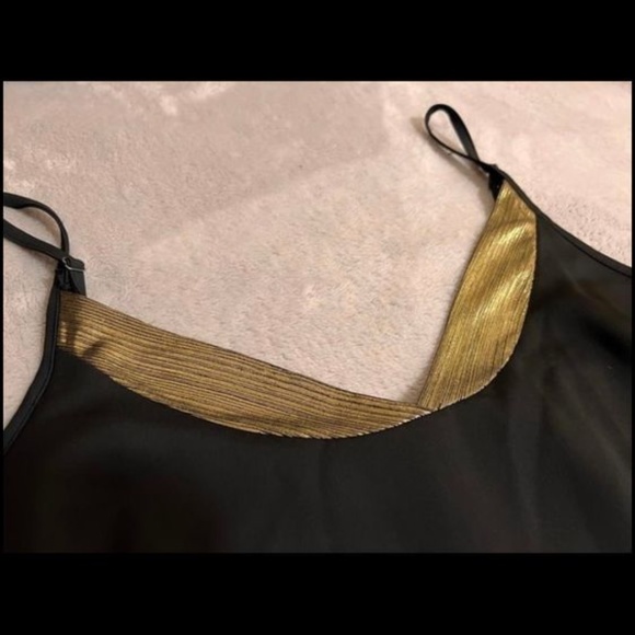 Little black dress - new - never worn - Picture 3 of 8